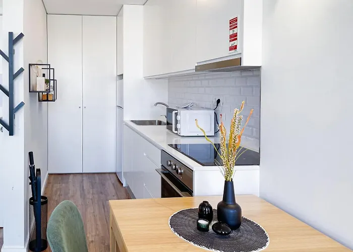 Cozy With Spacious Terrace And Wide View Appartamento