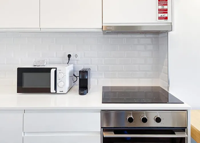 Cozy With Spacious Terrace And Wide View * Oporto