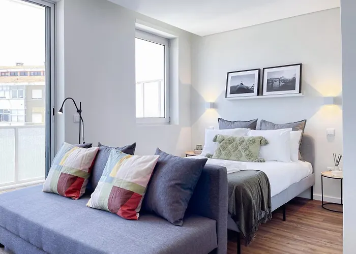 Cozy With Spacious Terrace And Wide View Apartment Porto