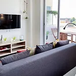 Cozy With Spacious Terrace And Wide View * Porto