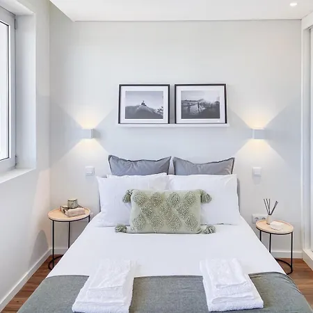 Cozy With Spacious Terrace And Wide View * Porto