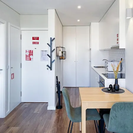 Cozy With Spacious Terrace And Wide View *