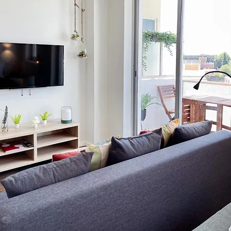 Cozy With Spacious Terrace And Wide View * Porto
