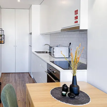 Cozy With Spacious Terrace And Wide View