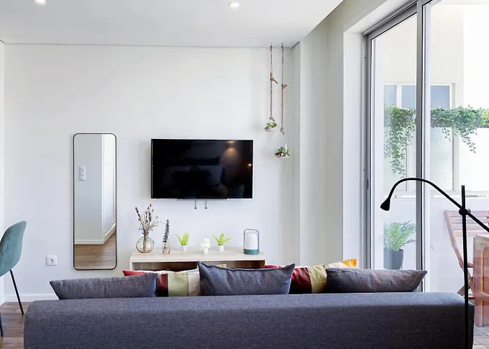 Apartment Cozy With Spacious Terrace And Wide View *