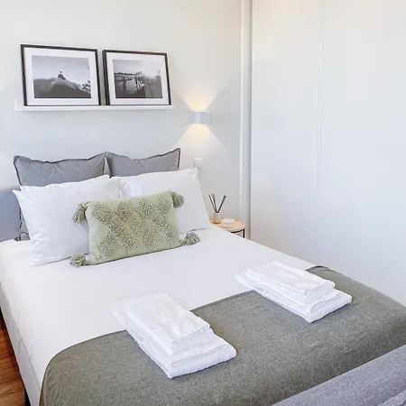 Cozy With Spacious Terrace And Wide View *